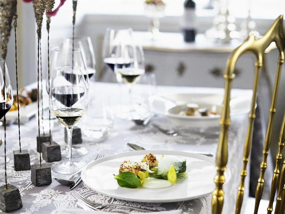 Hotel Goervaelns Slott Jarfalla Zewnętrze zdjęcie